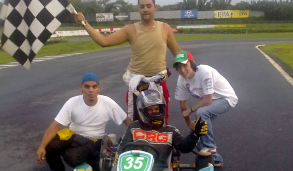 Tres novatos y Bernal ganan endurance de kartismo